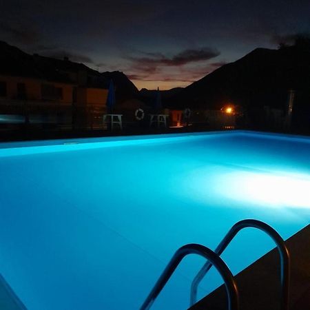 Valsassina Rent Apartment Introbio ภายนอก รูปภาพ