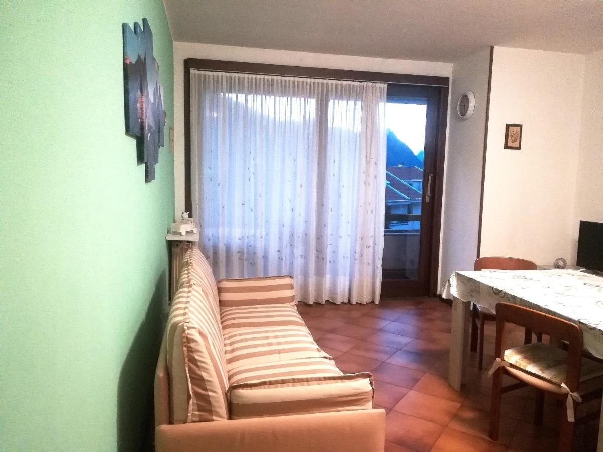 Valsassina Rent Apartment Introbio ภายนอก รูปภาพ