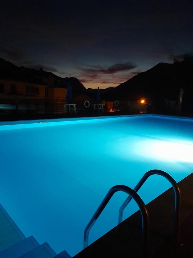 Valsassina Rent Apartment Introbio ภายนอก รูปภาพ