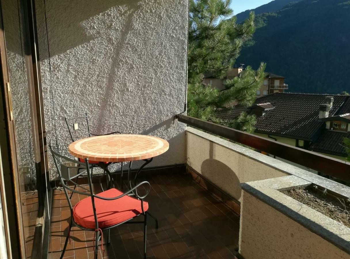 Valsassina Rent Apartment Introbio ภายนอก รูปภาพ