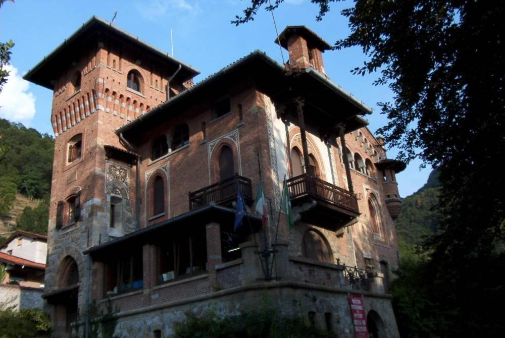 Valsassina Rent Apartment Introbio ภายนอก รูปภาพ